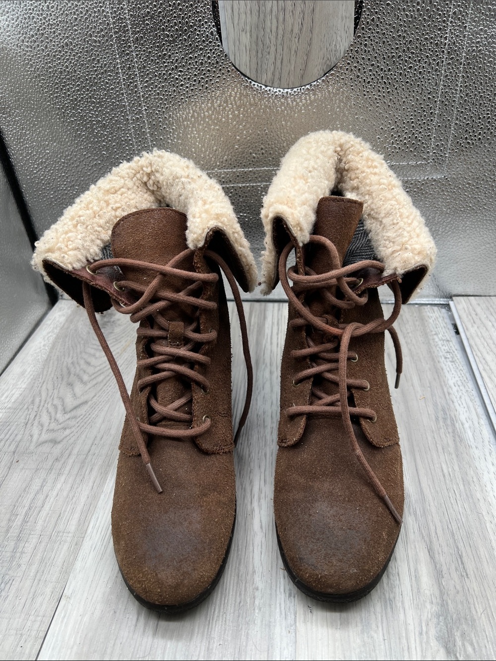 UGG Zea Brown Leather Shearling Lined Lace Up Wedge Boots #1003360 US 9